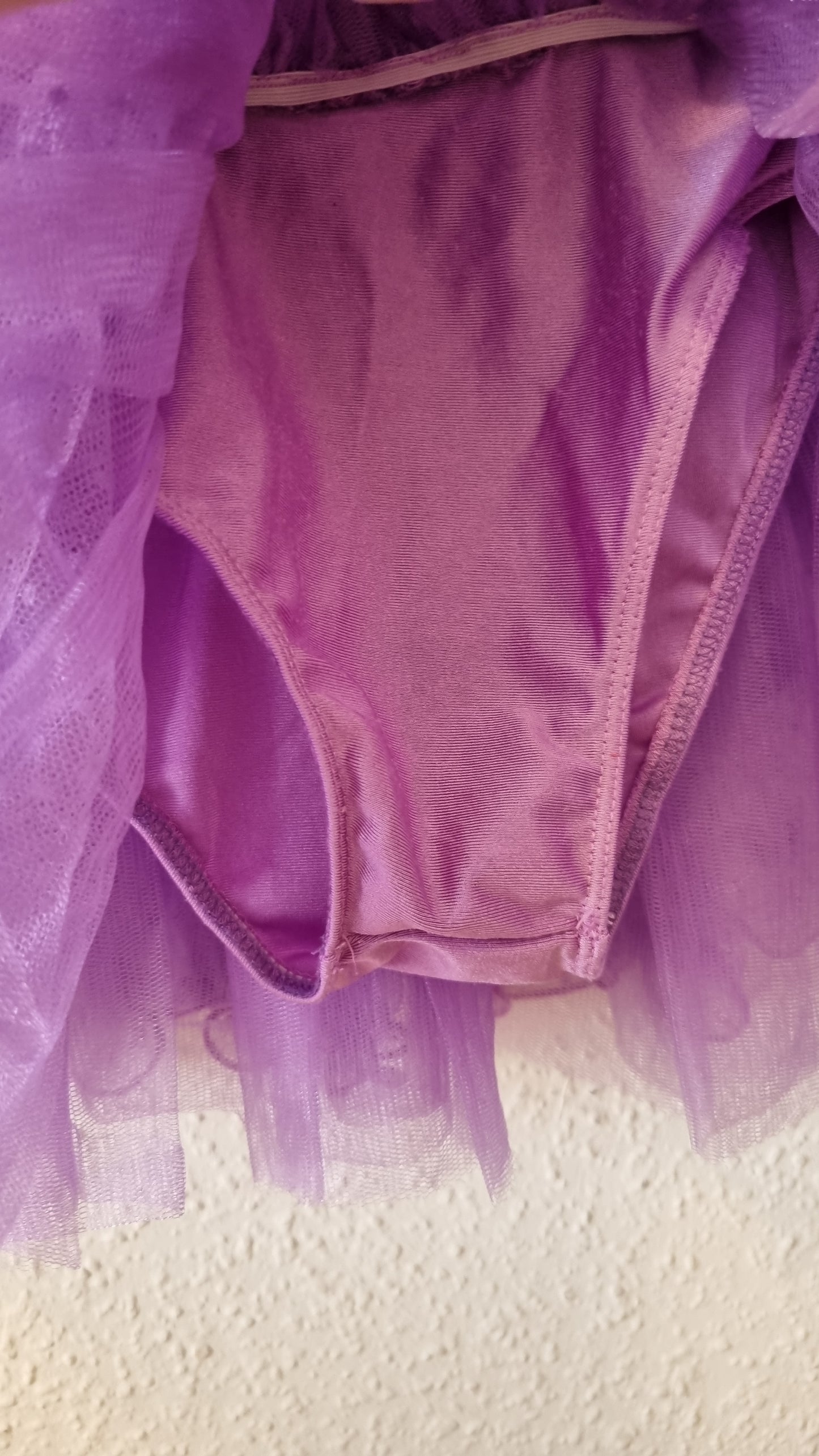 Lila Ballerina Kleid mit Schleifchen