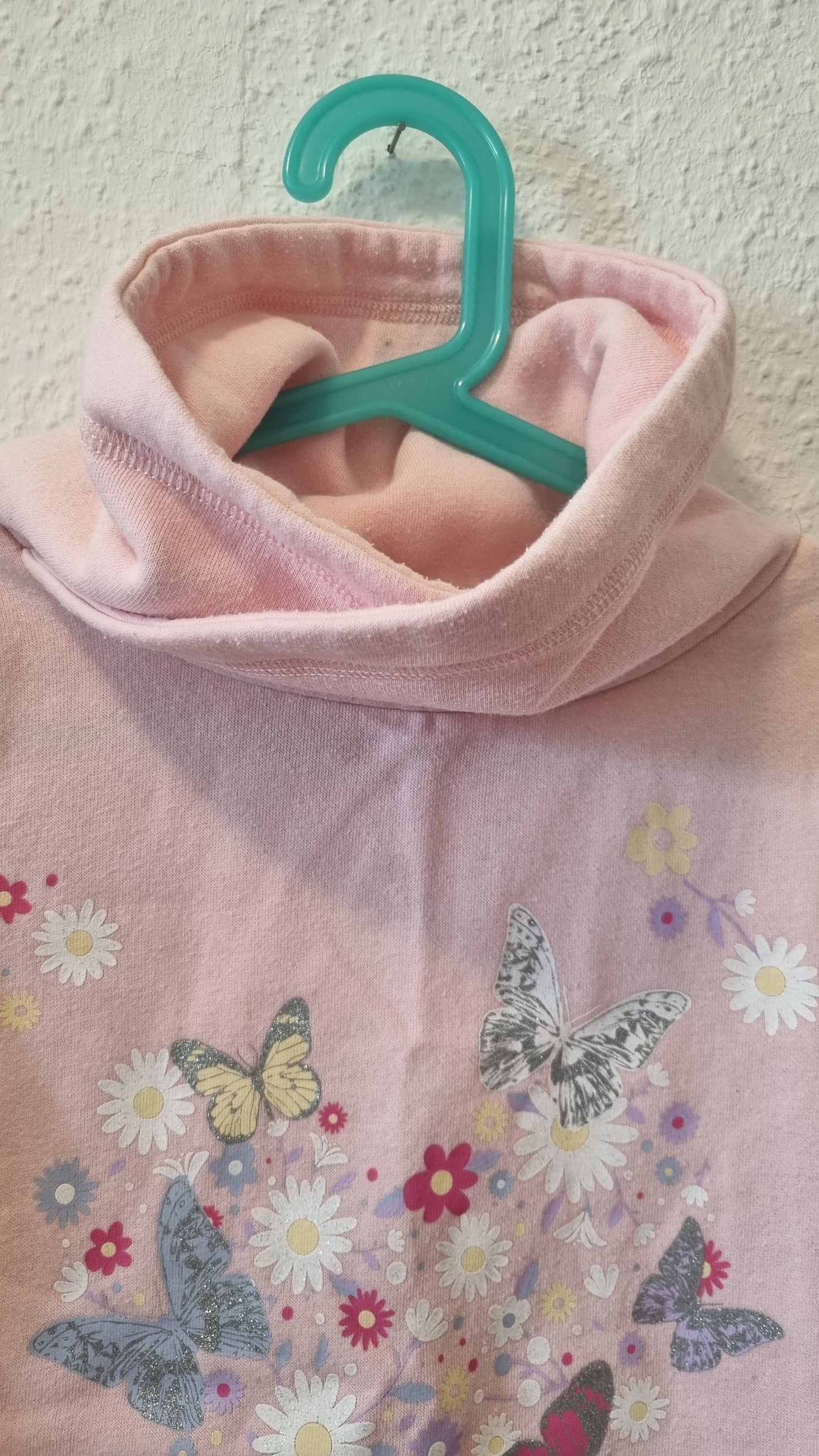 Hoodie mit Glitzer Motiven 122