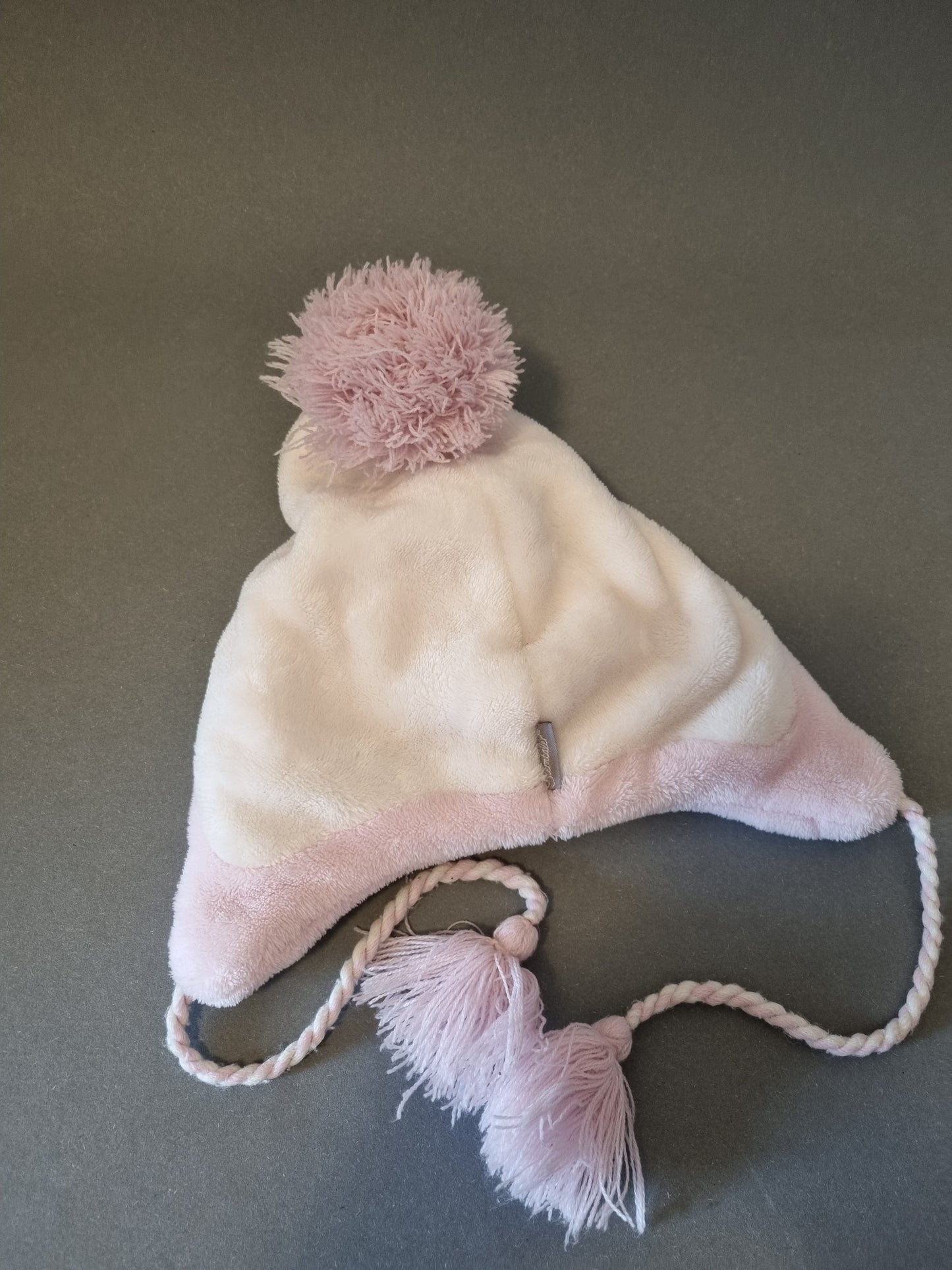 Kuschelmütze mit Bommel 45