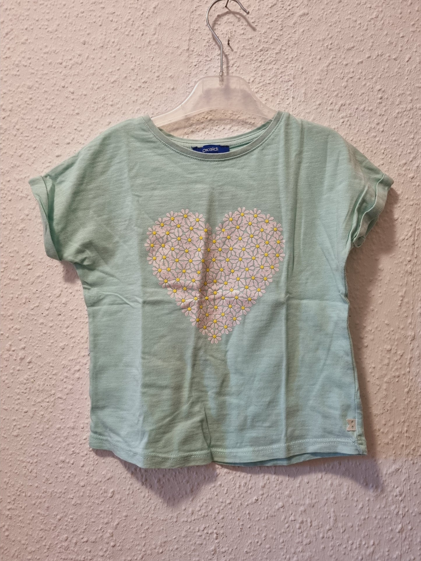 T-Shirt in Mintgrün mit Blumenherz 110