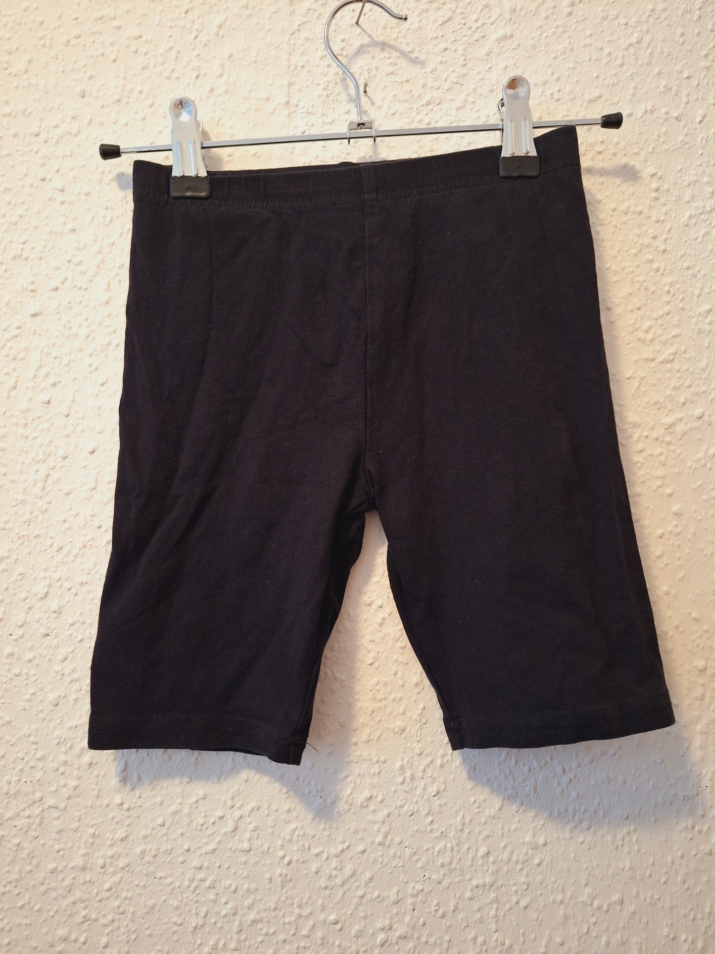 Schwarze Radlerhose kurz 128