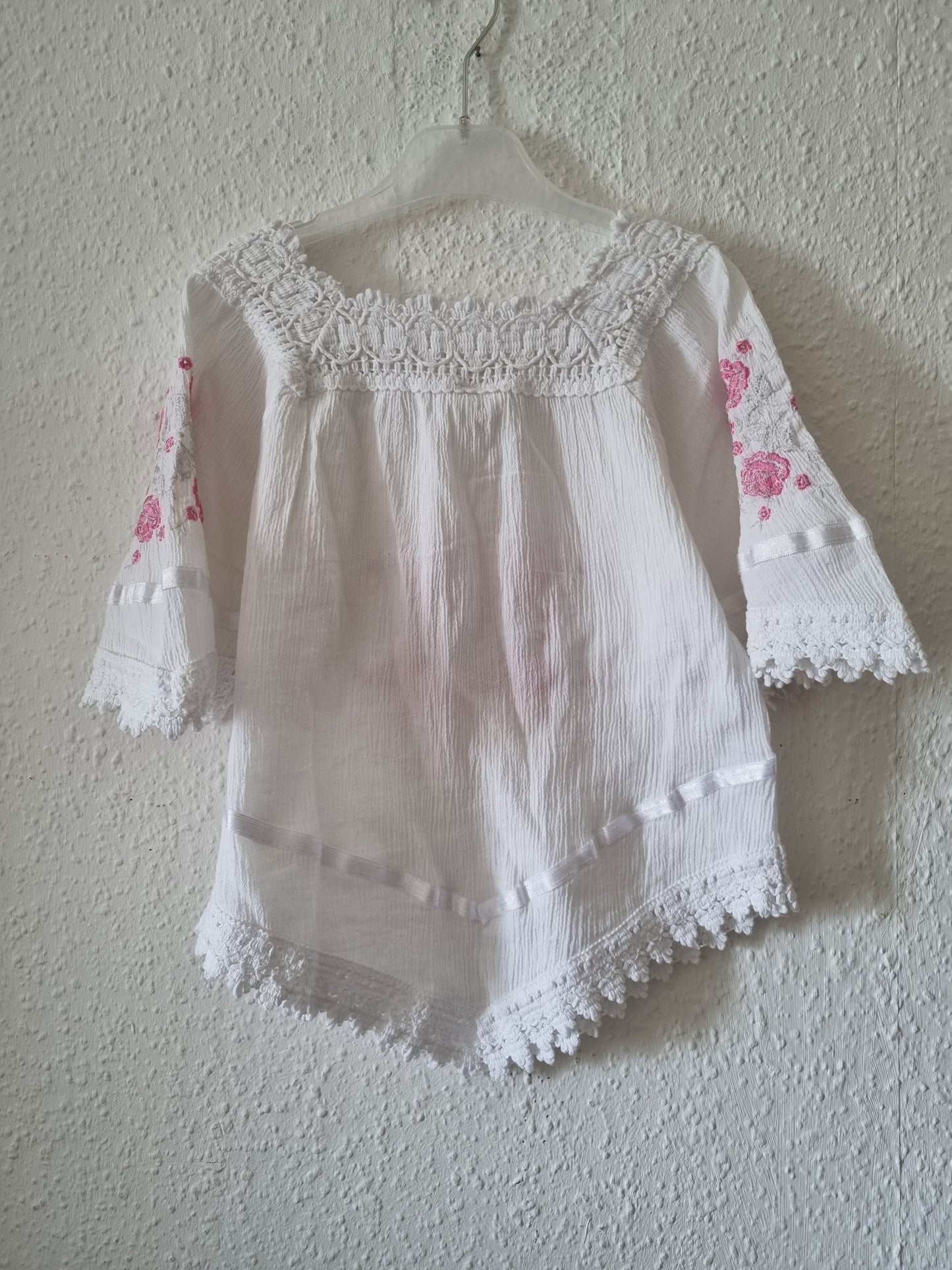 Blusenshirt in Weiß mit Spitze 110/116