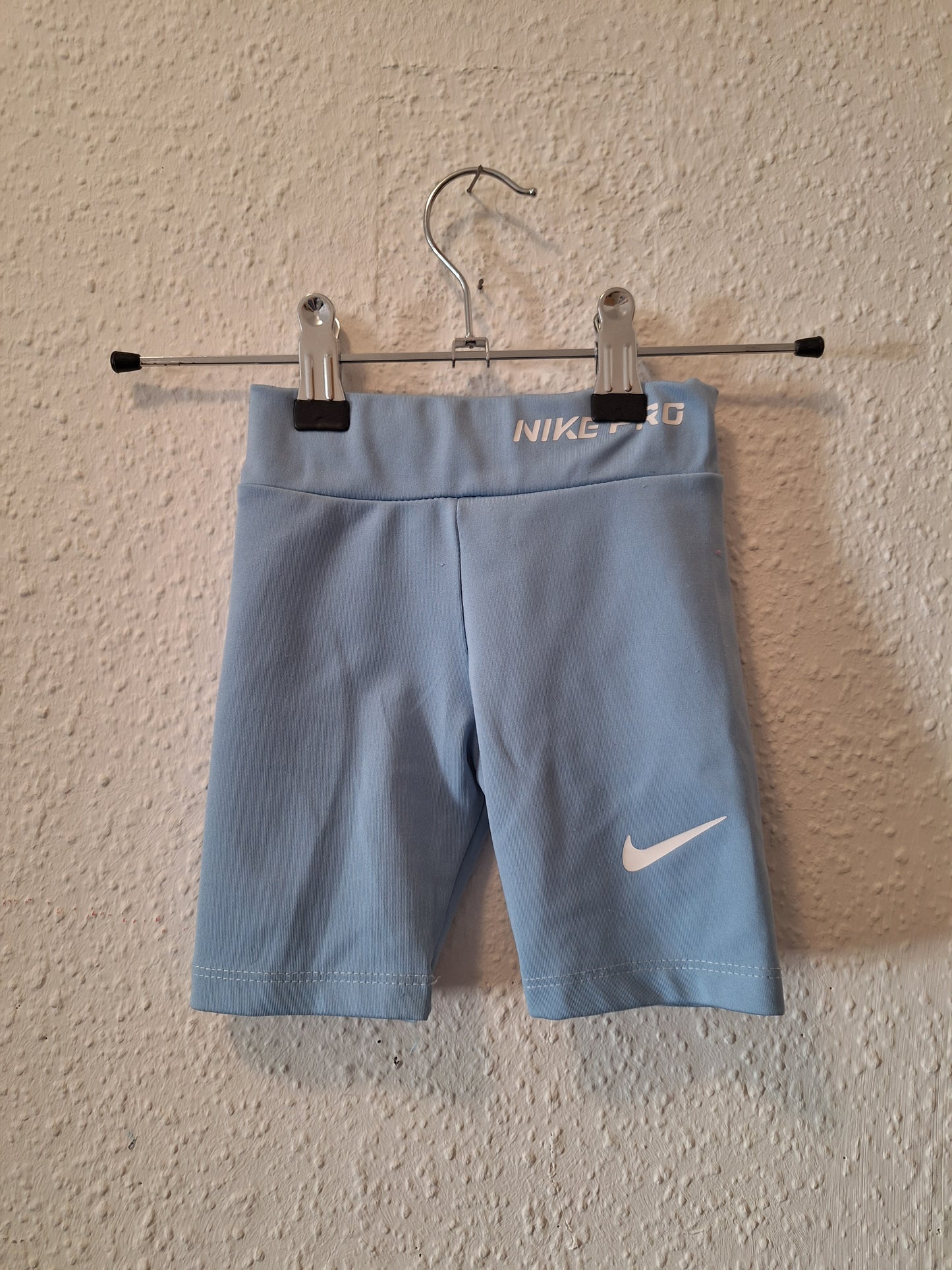 Kurzes Sportset Top mit Legging in Hellblau 110-116 Nike Pr