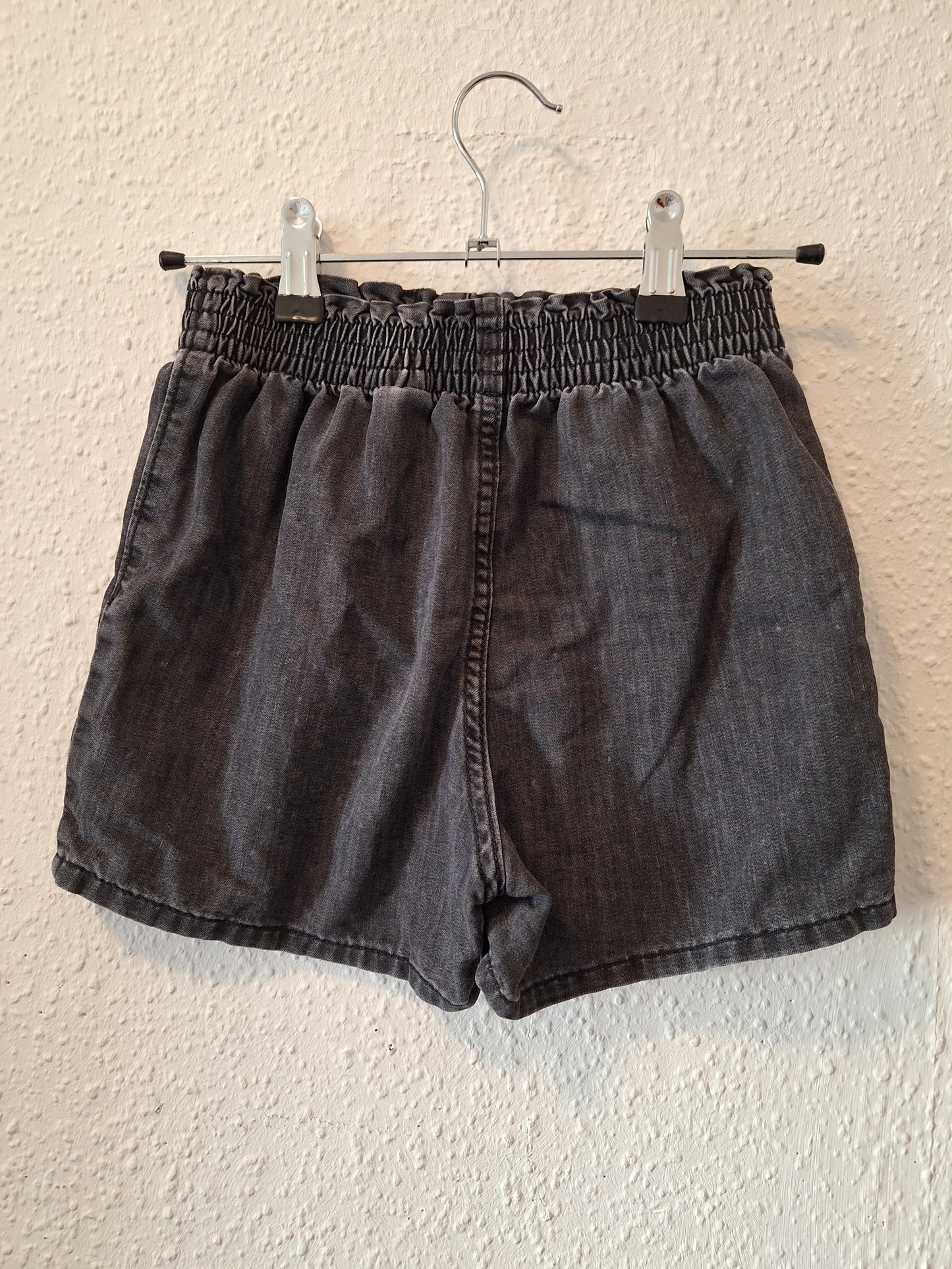Schwarze Stoff-Short von H&M in Größe 122