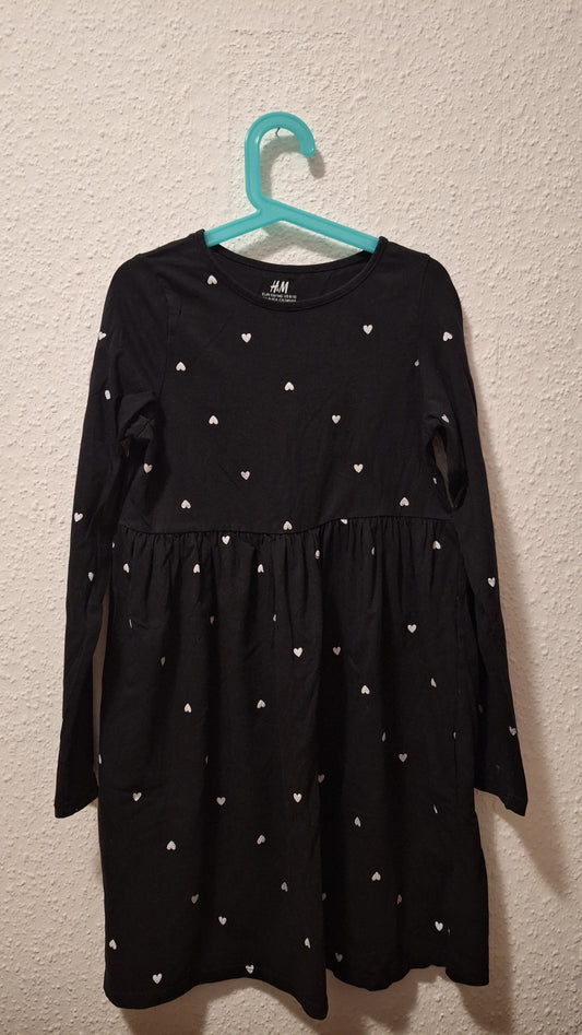 Kleid mit Herzchen 134/140