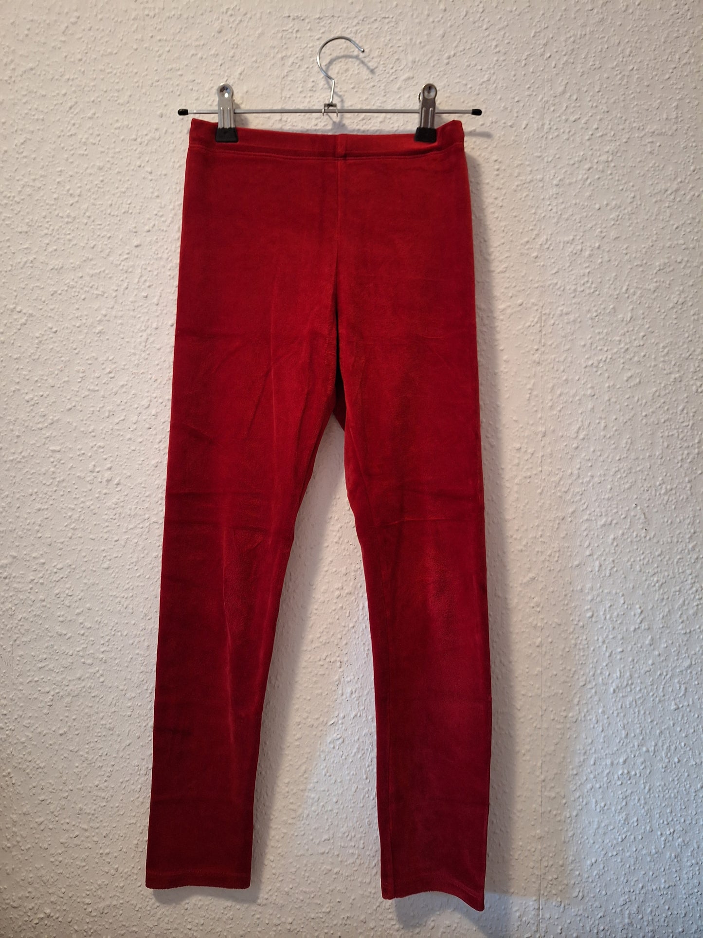 Rote Samthose