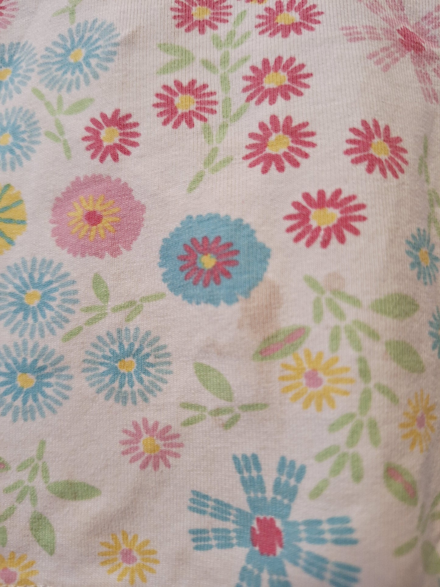 Weiße Radlerhose mit Blumen