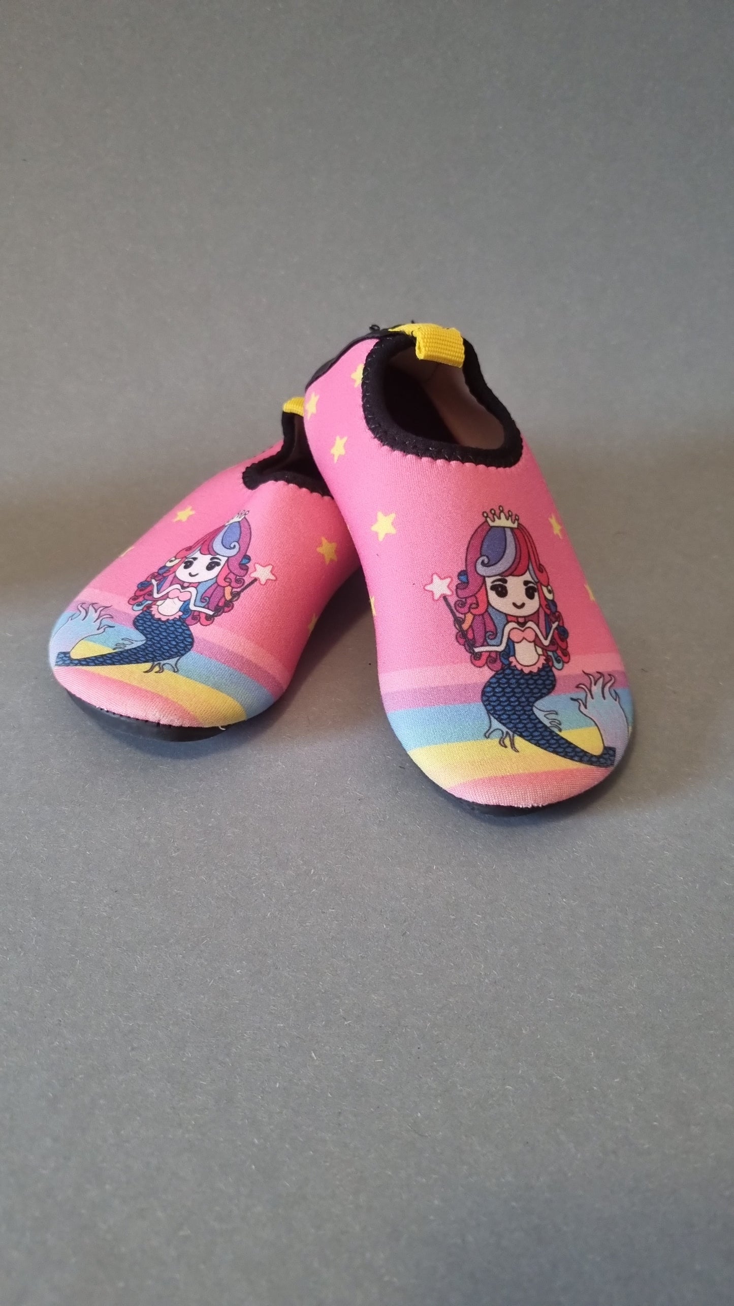 Badeschuhe mit Meerjungfrau