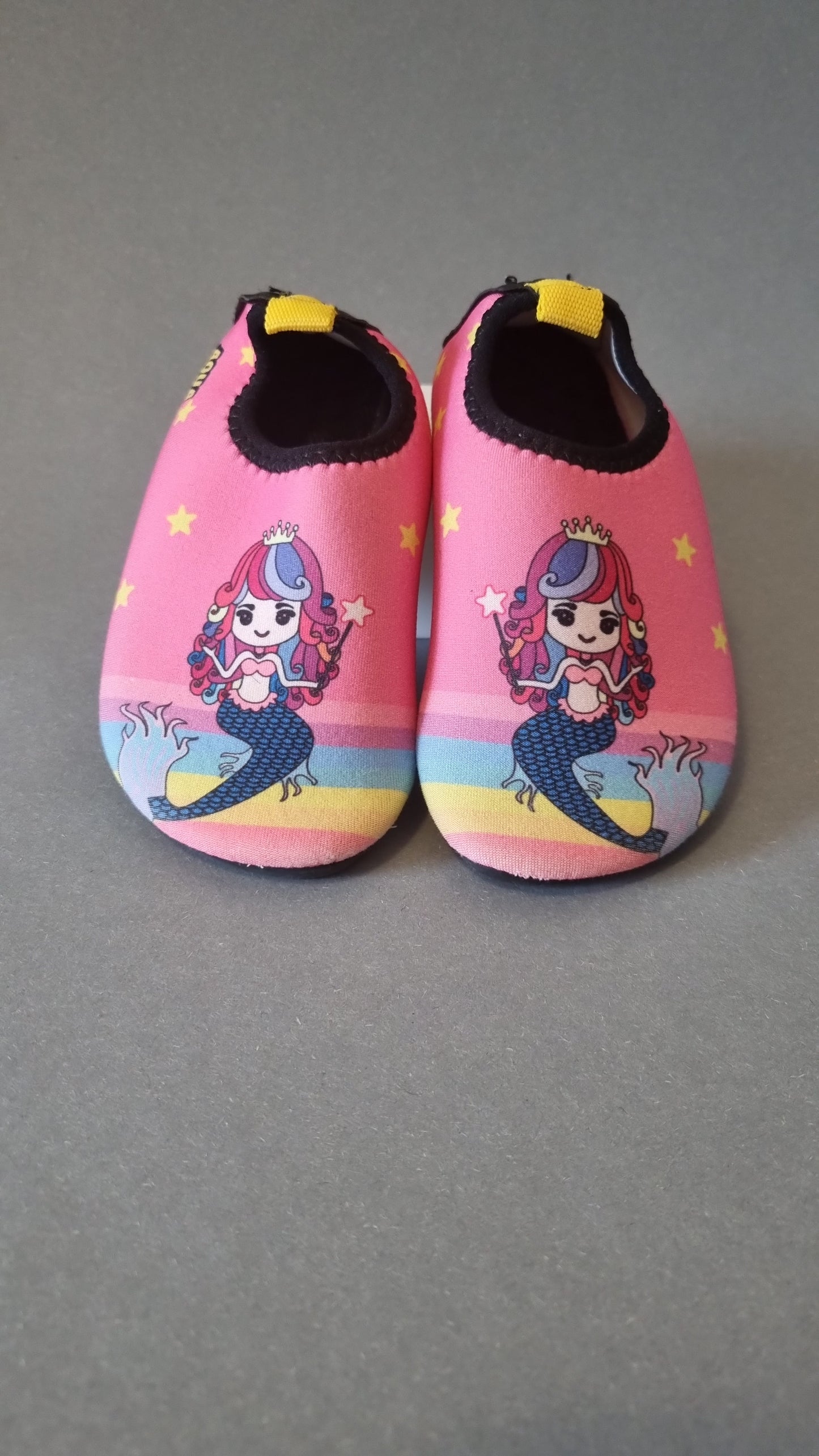 Badeschuhe mit Meerjungfrau
