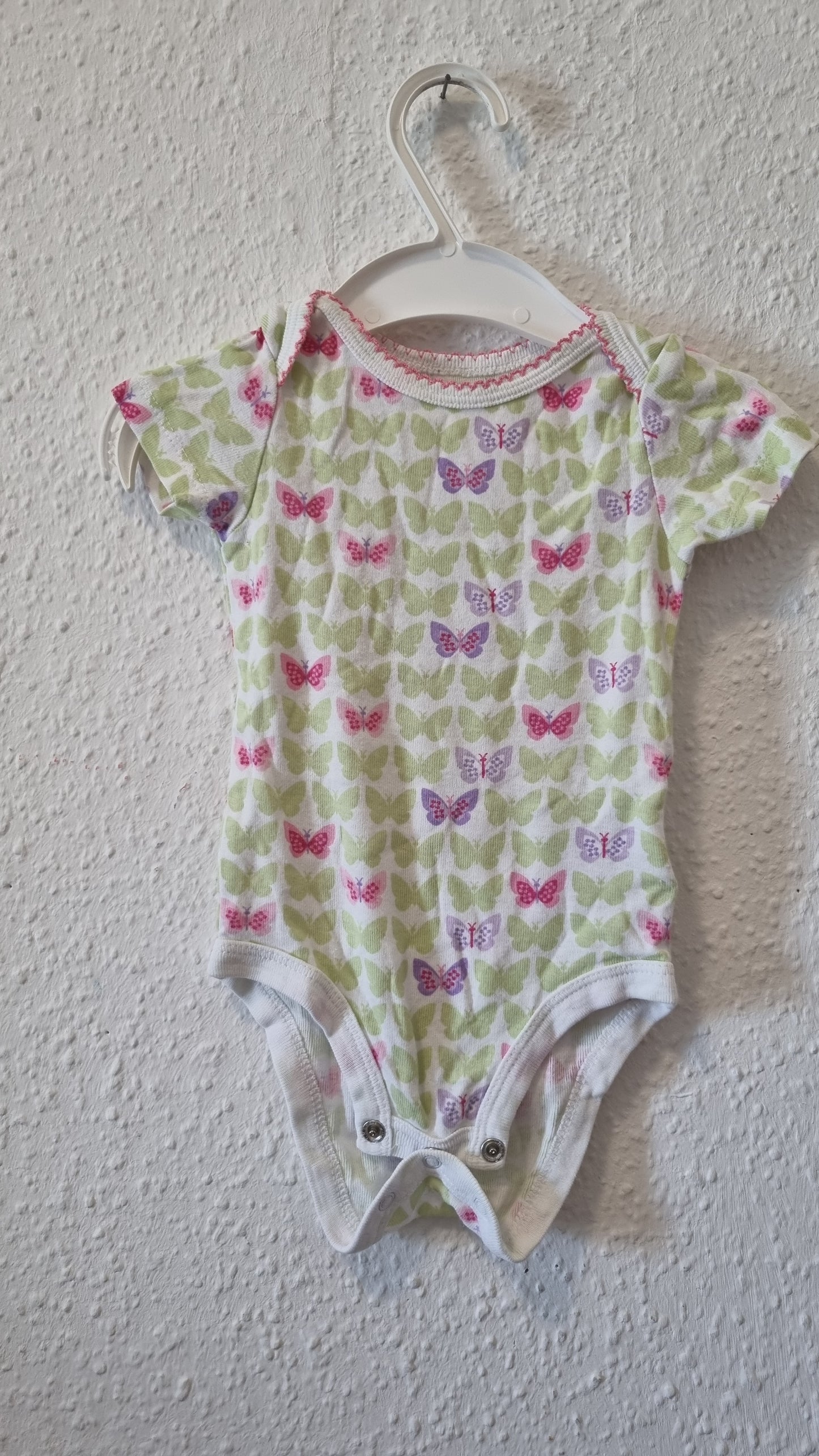 Kurzarmbody mit Schmetterlingen