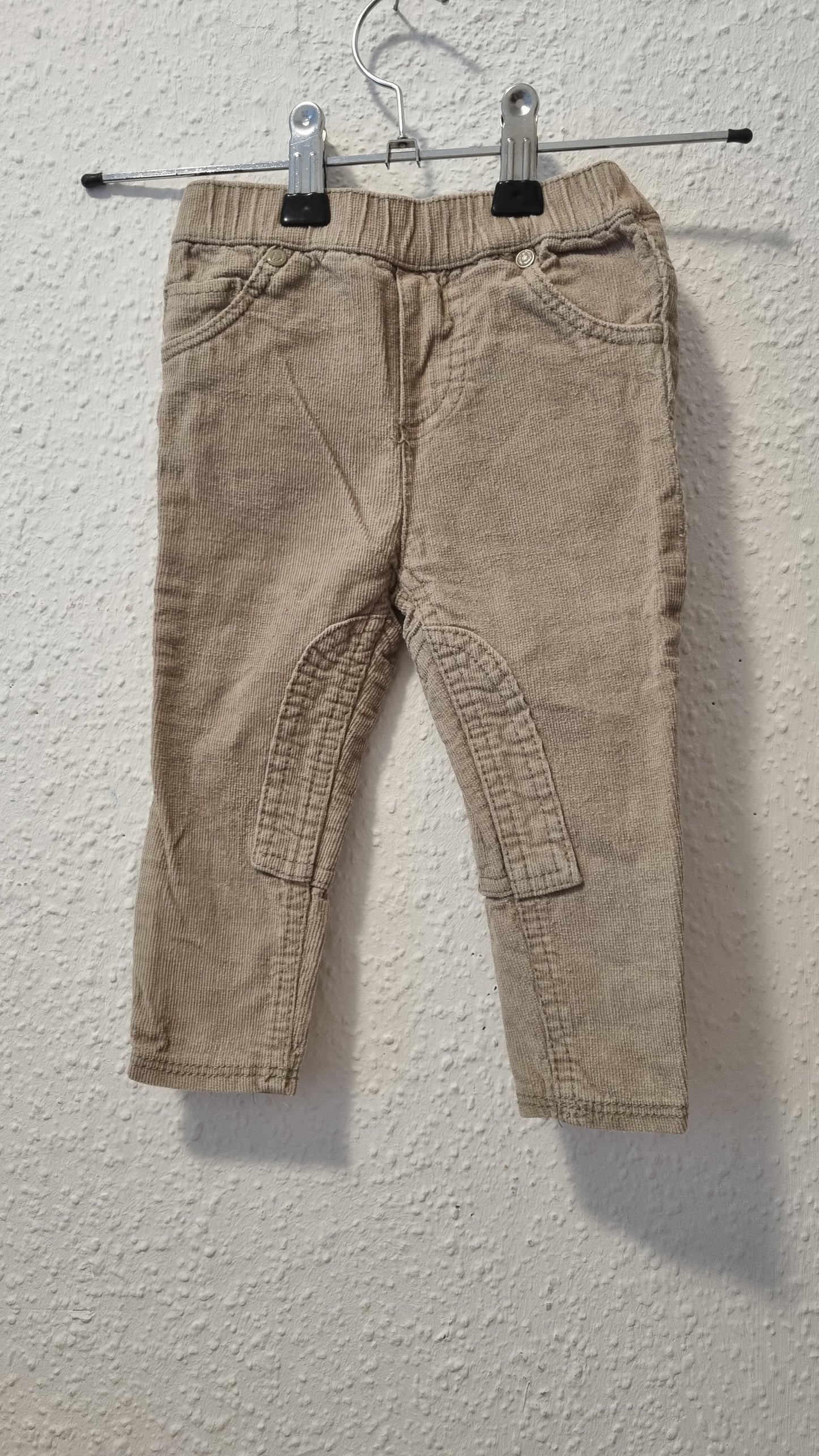 Cordhose mit Knieschoner