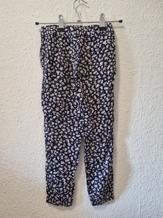 Leichte Sommerhose Geblümt 116