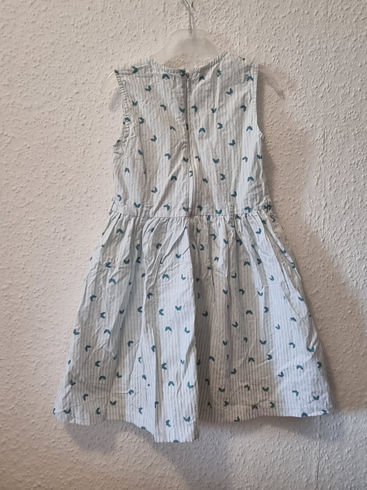 Gestreiftes Kleid mit Schmetterlingen 116