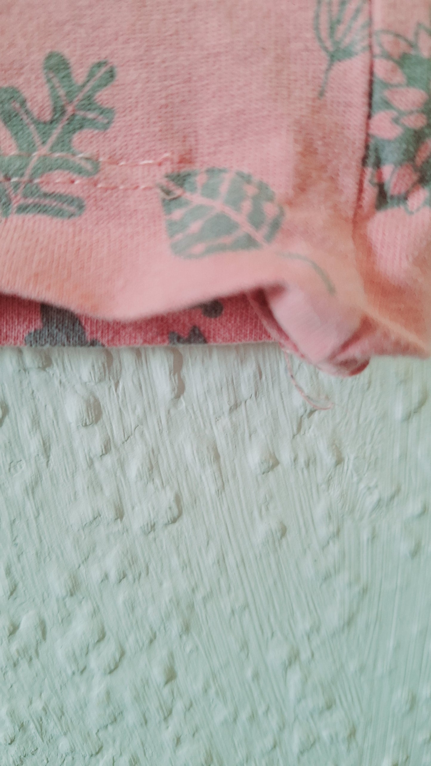 Unterhemd mit Blättern Rosa