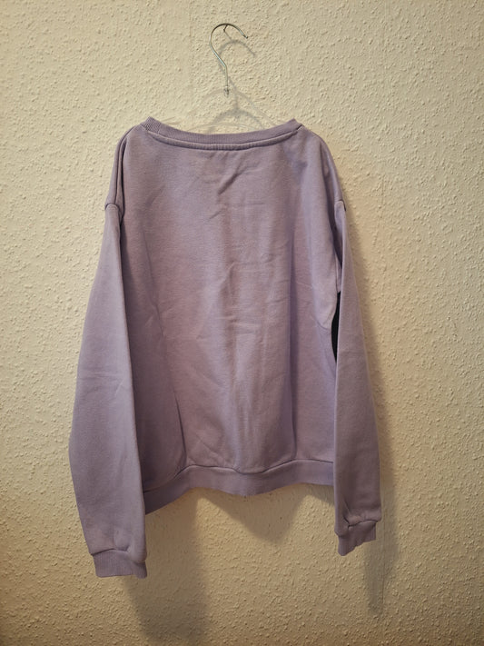 Lilafarbender Pullover
