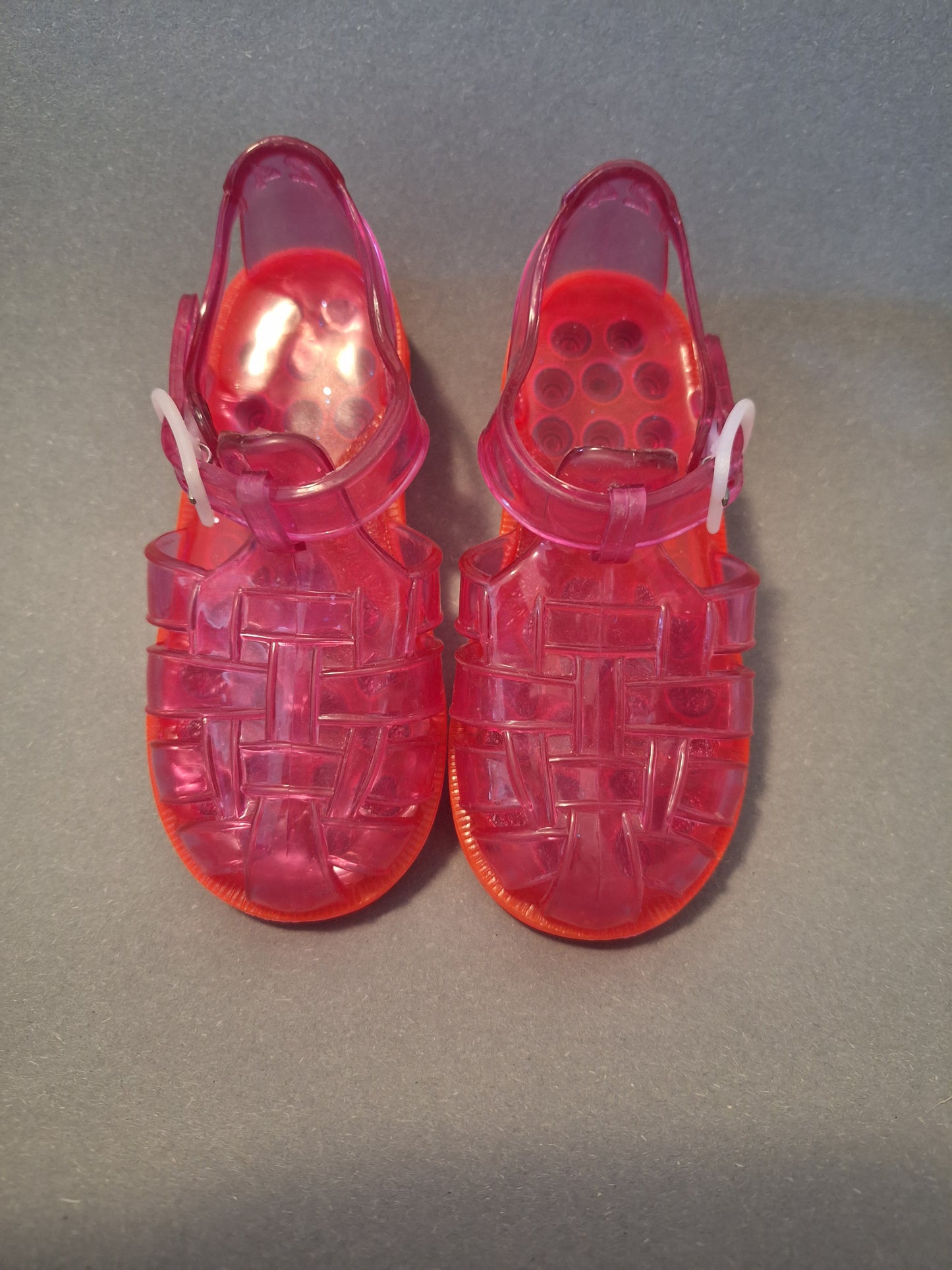 Wassersandalen in Pink