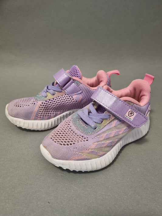 Stoffsneaker in Lavendel