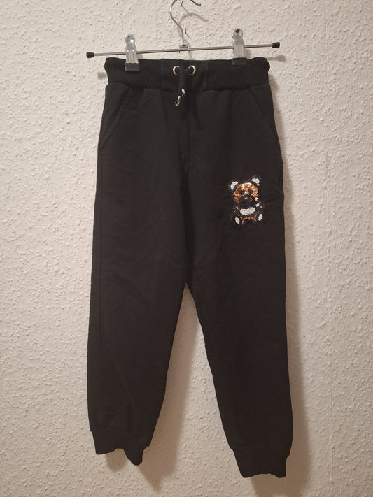 Jogginghose in schwarz mit Bär 122