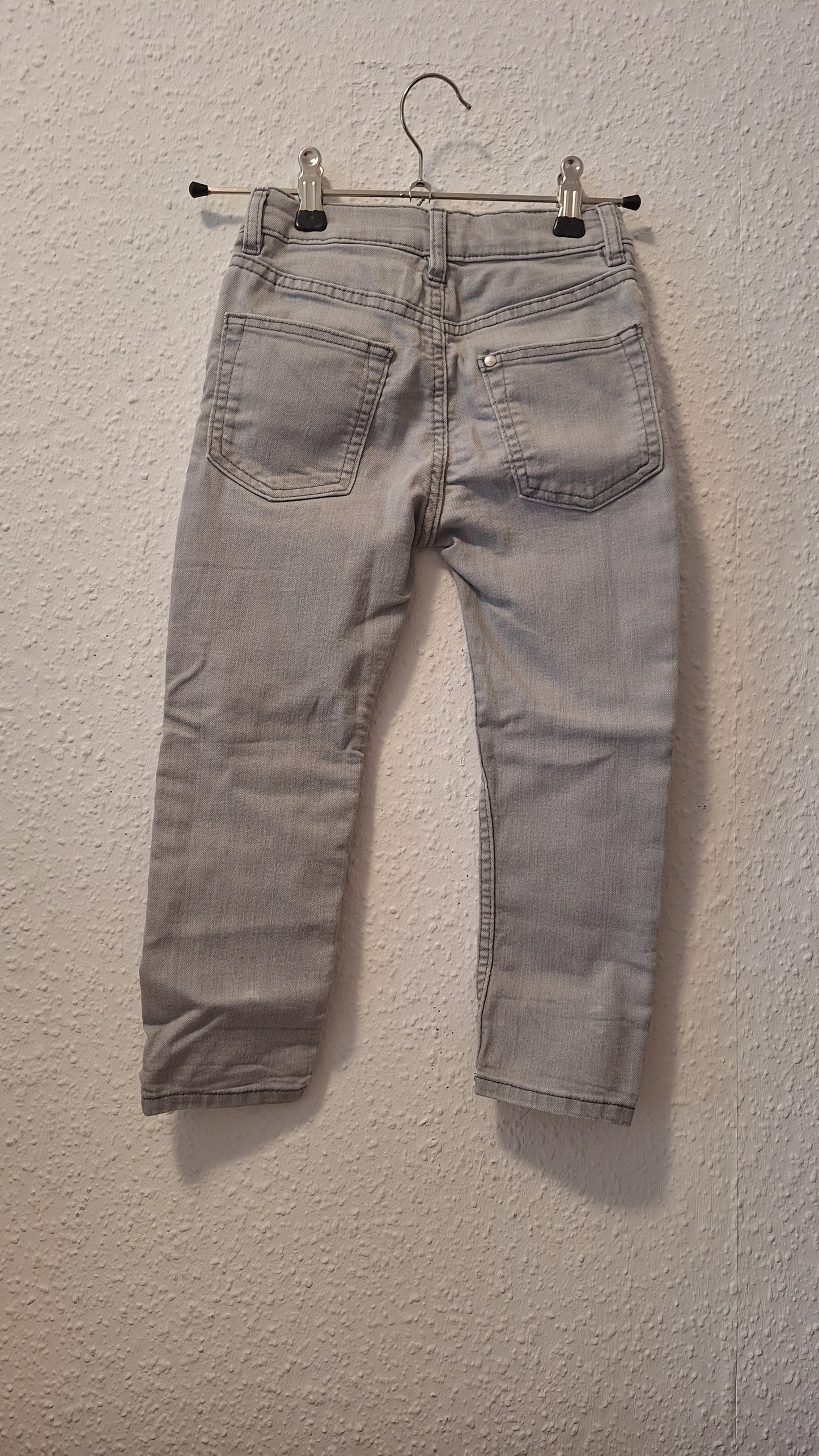 Jeanshose Hellgrau 104