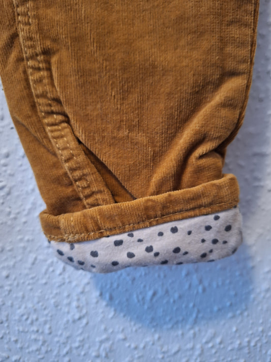 Cordhose in Senfgelb von H&M in der Größe 122