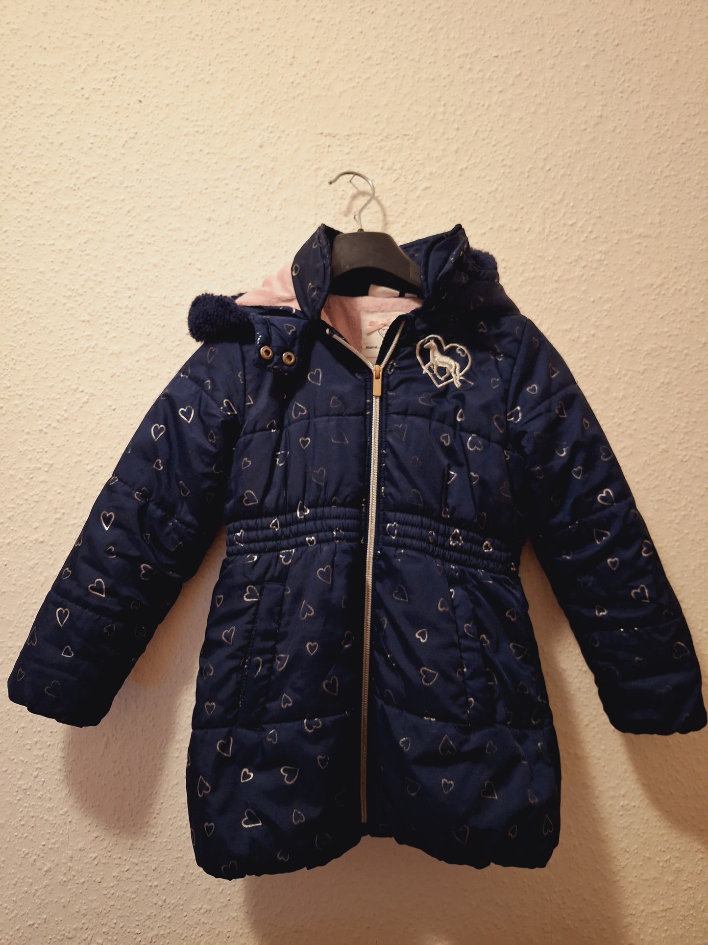 Winterjacke Dunkelblau mit Herzchen 122/128
