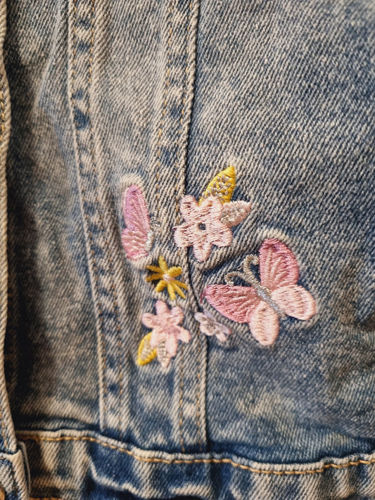Jeansjacke mit Stickerei