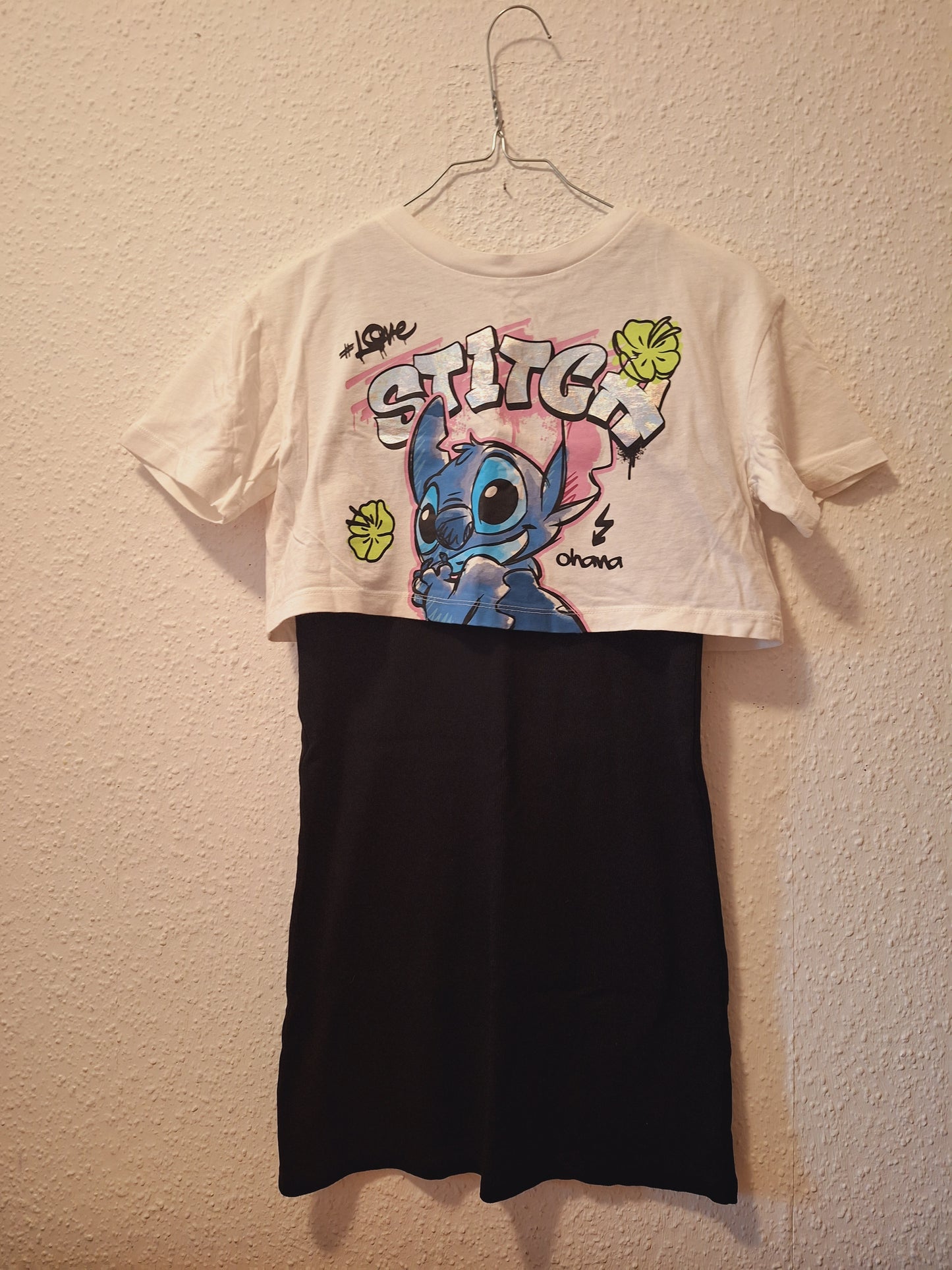 Stitch Shirt mit schwarzem Rippkleid 152