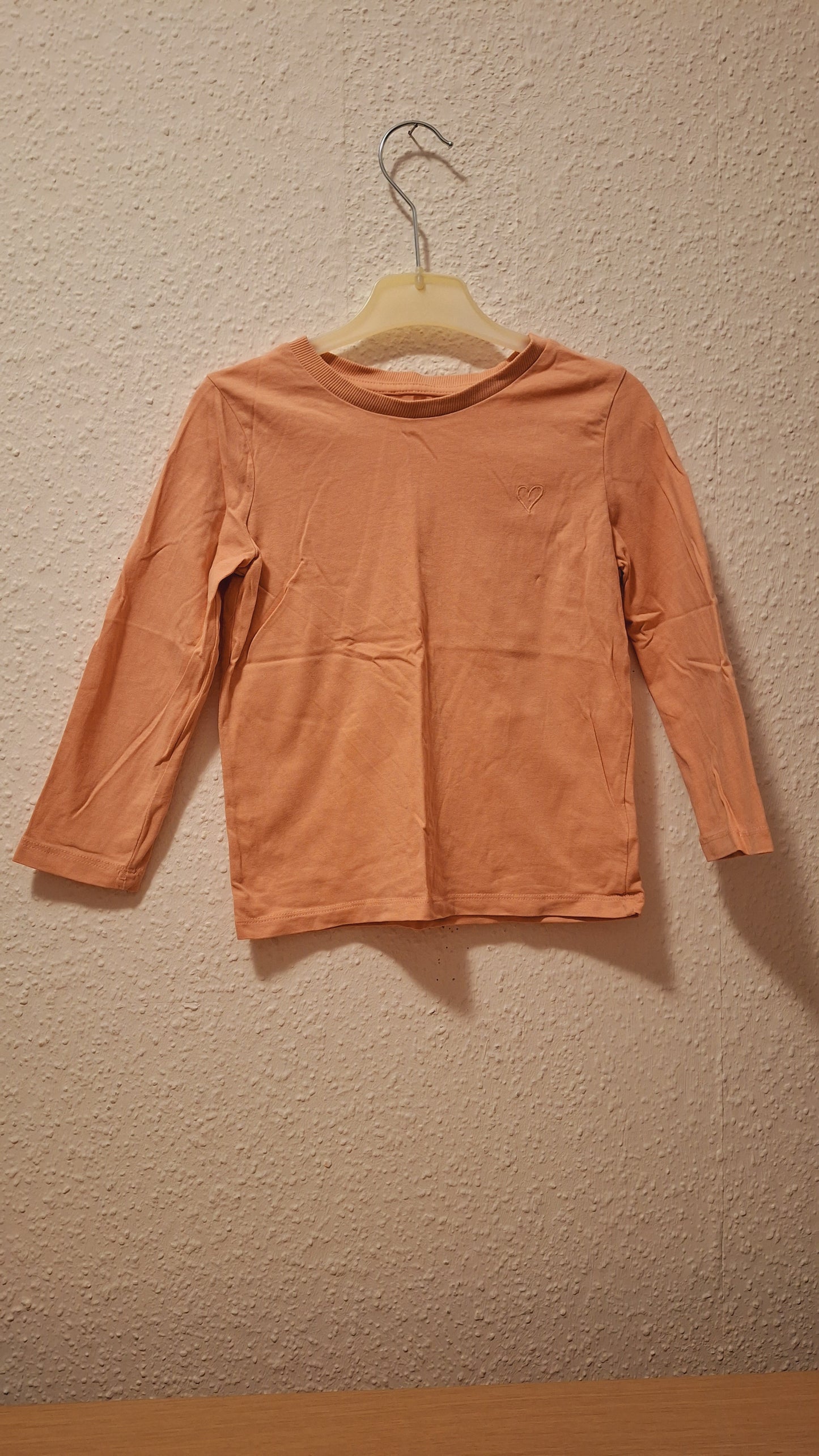 Sweatshirt Uni Apricot mit Herz 116