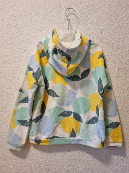Sommerliche Sweatjacke mit Kapuze