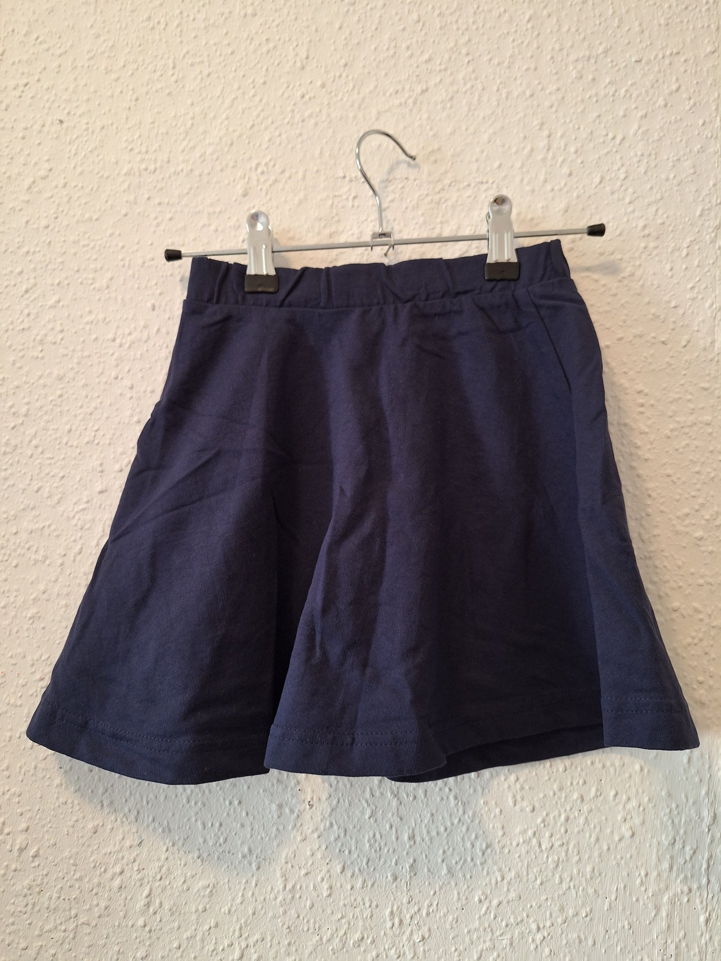 Dunkelblauer Basicrock von KIDS in Größe 122