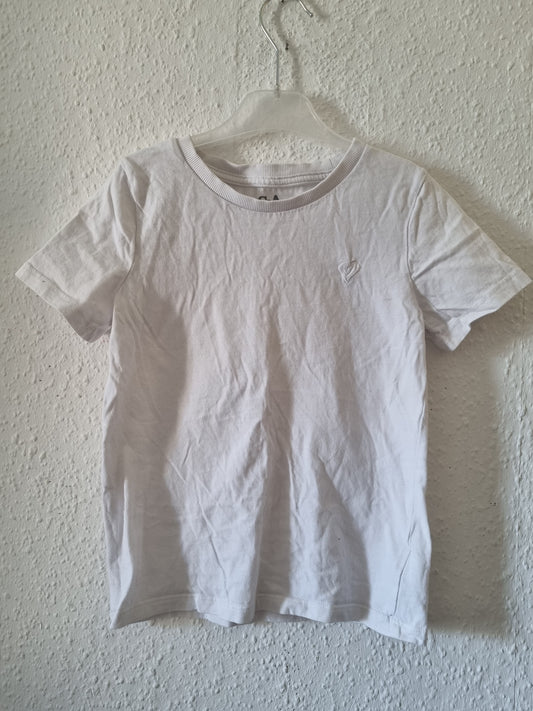 Weißes Shirt mit kleinem Herz 116