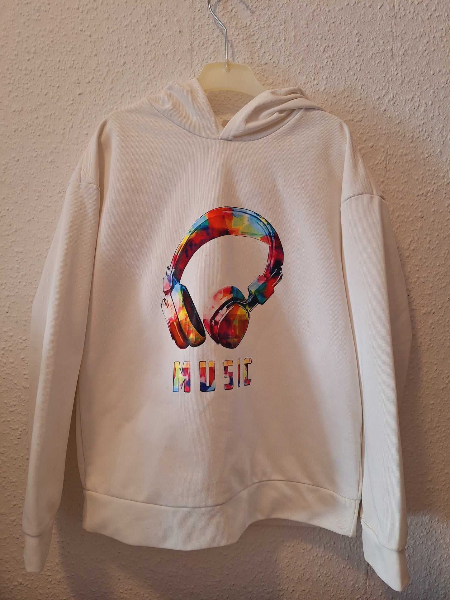Dünner Hoodie mit Kopfhörern