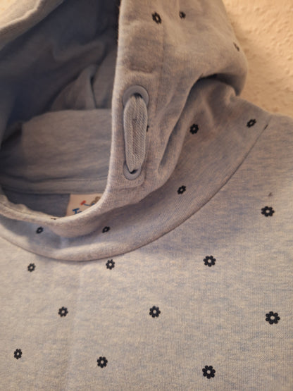 Hellblauer Hoodie mit Blümchen 122