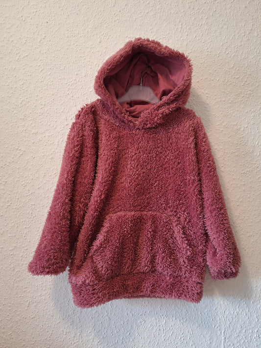 Flauschiger Hoodie mit Kapuze 122