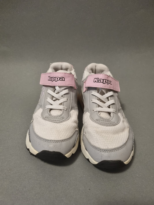 Trendiger Kinder Sneaker