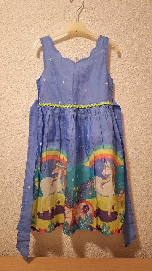 Sommerliches blaues Einhornkleid