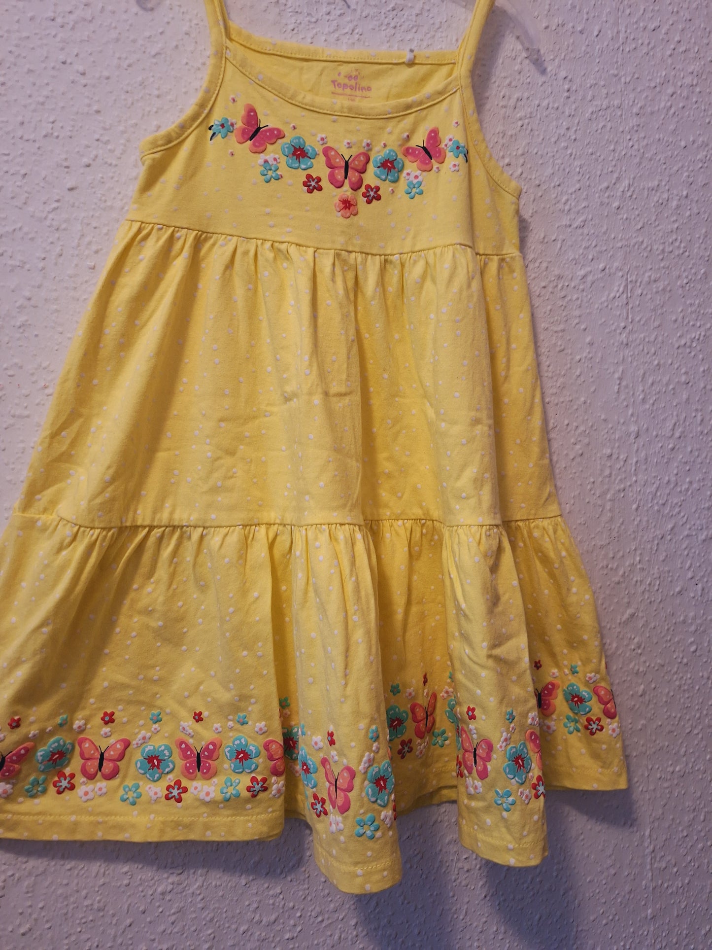 Verspieltes Trägerkleid in Gelb mit Blumen 110