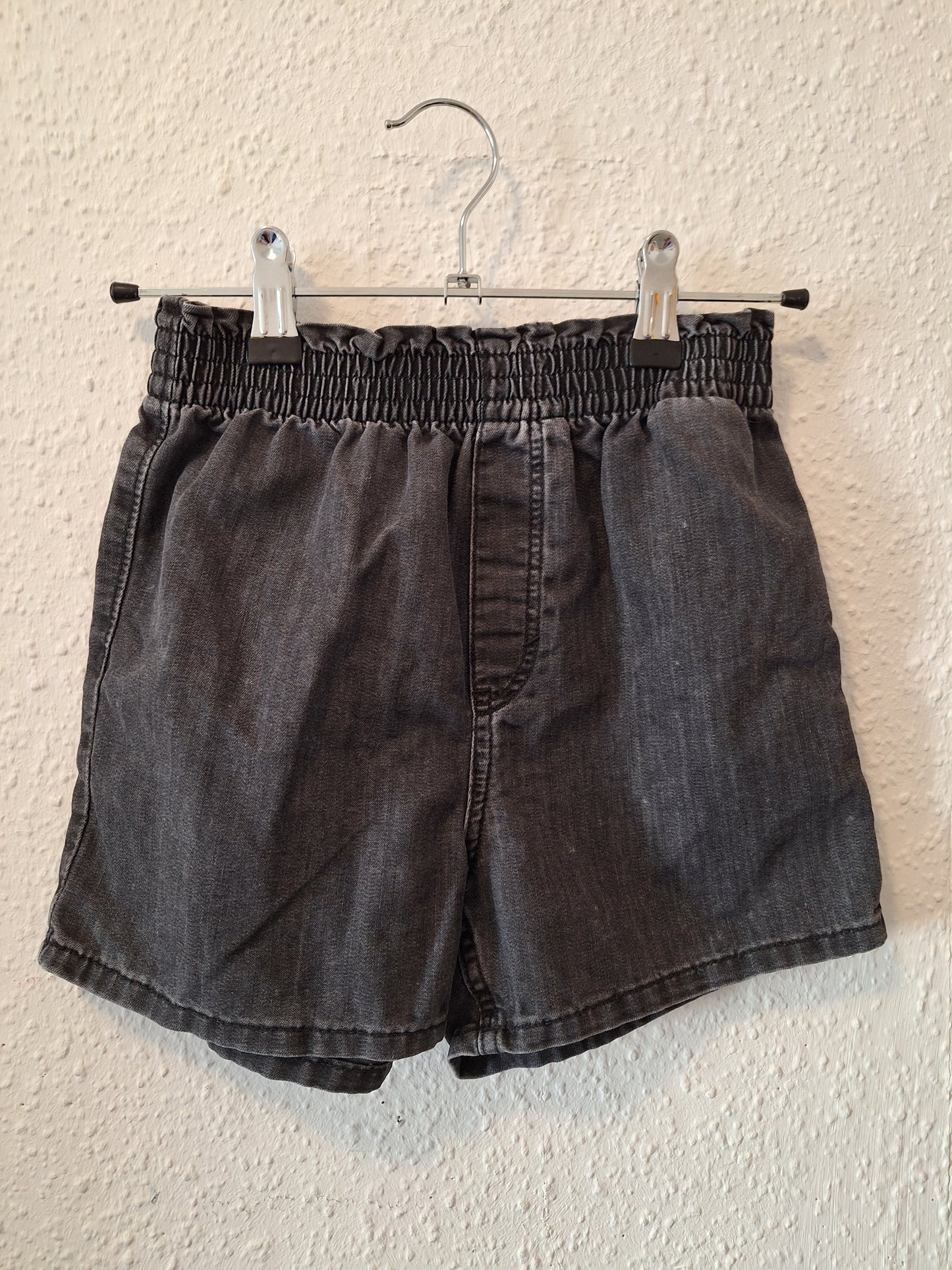 Schwarze Stoff-Short von H&M in Größe 122