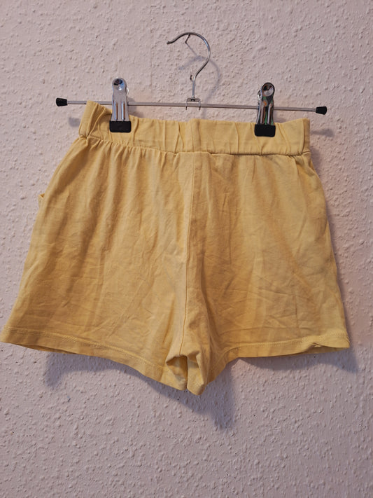 Stoffshort in hellgelb 122-128