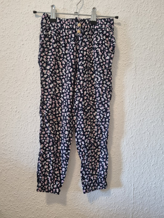 Leichte Sommerhose Geblümt 116