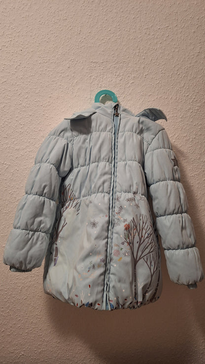 Hellblaue Winterjacke mit Kaputze