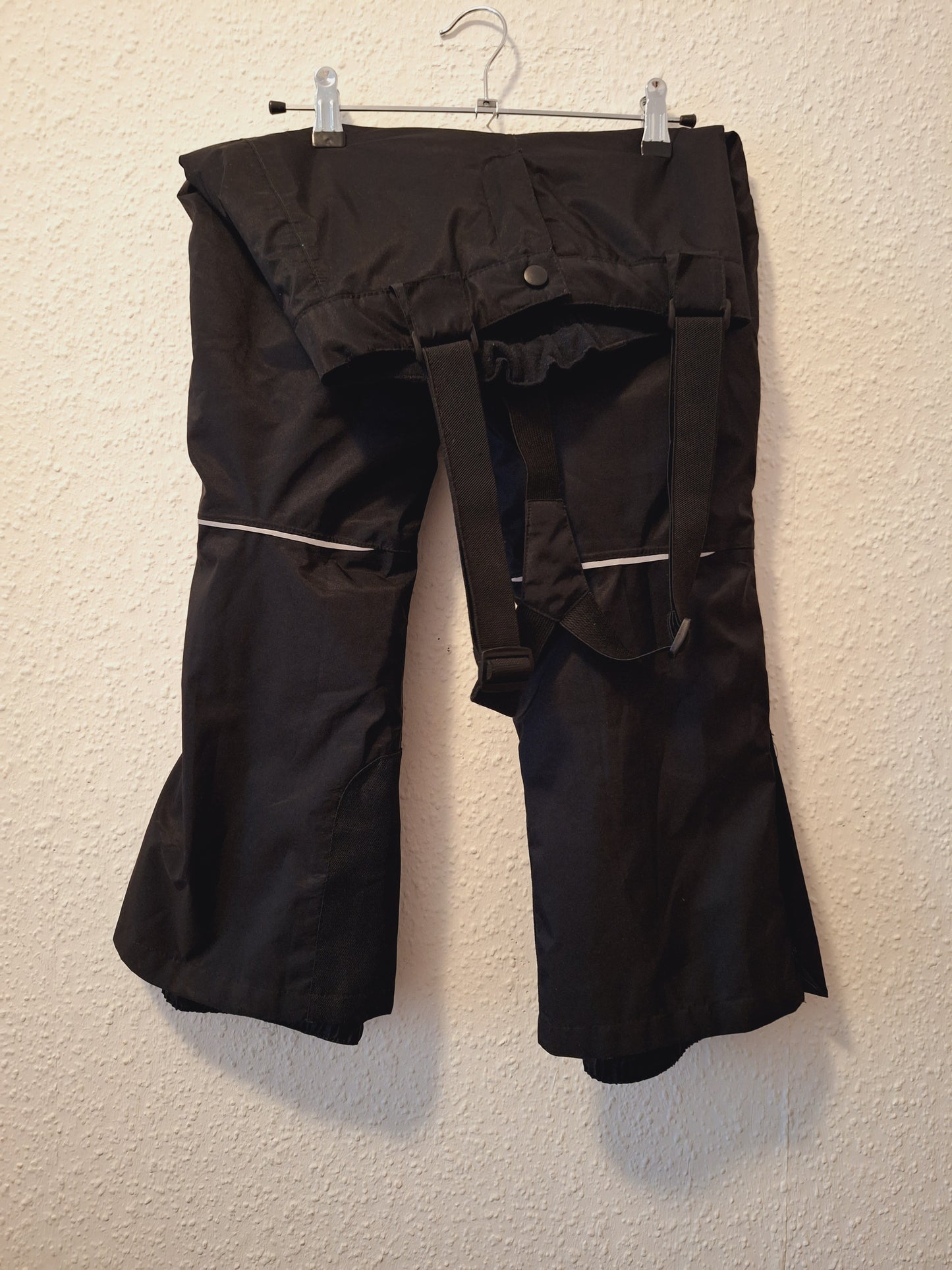 Schneehose schwarz 122/128