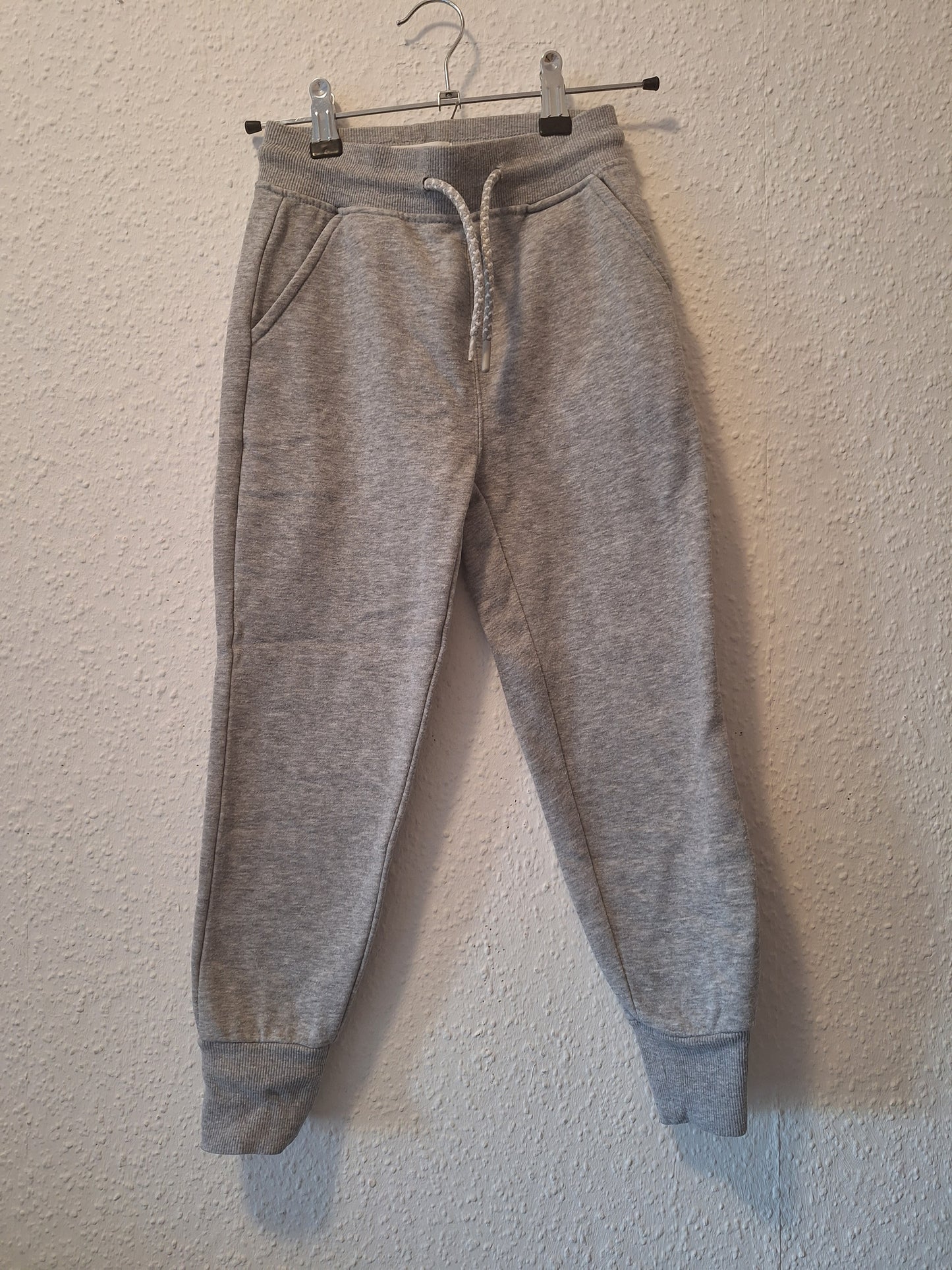 Jogginghose in Hellgrau 122