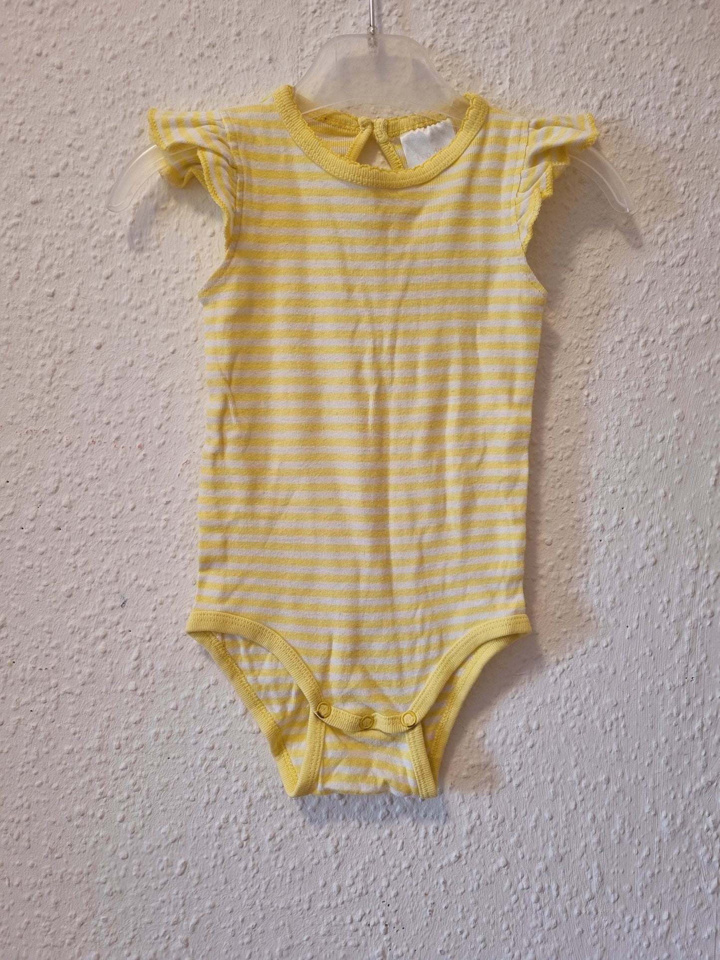 Kurzarmbody in Gelb gestreift 74/80